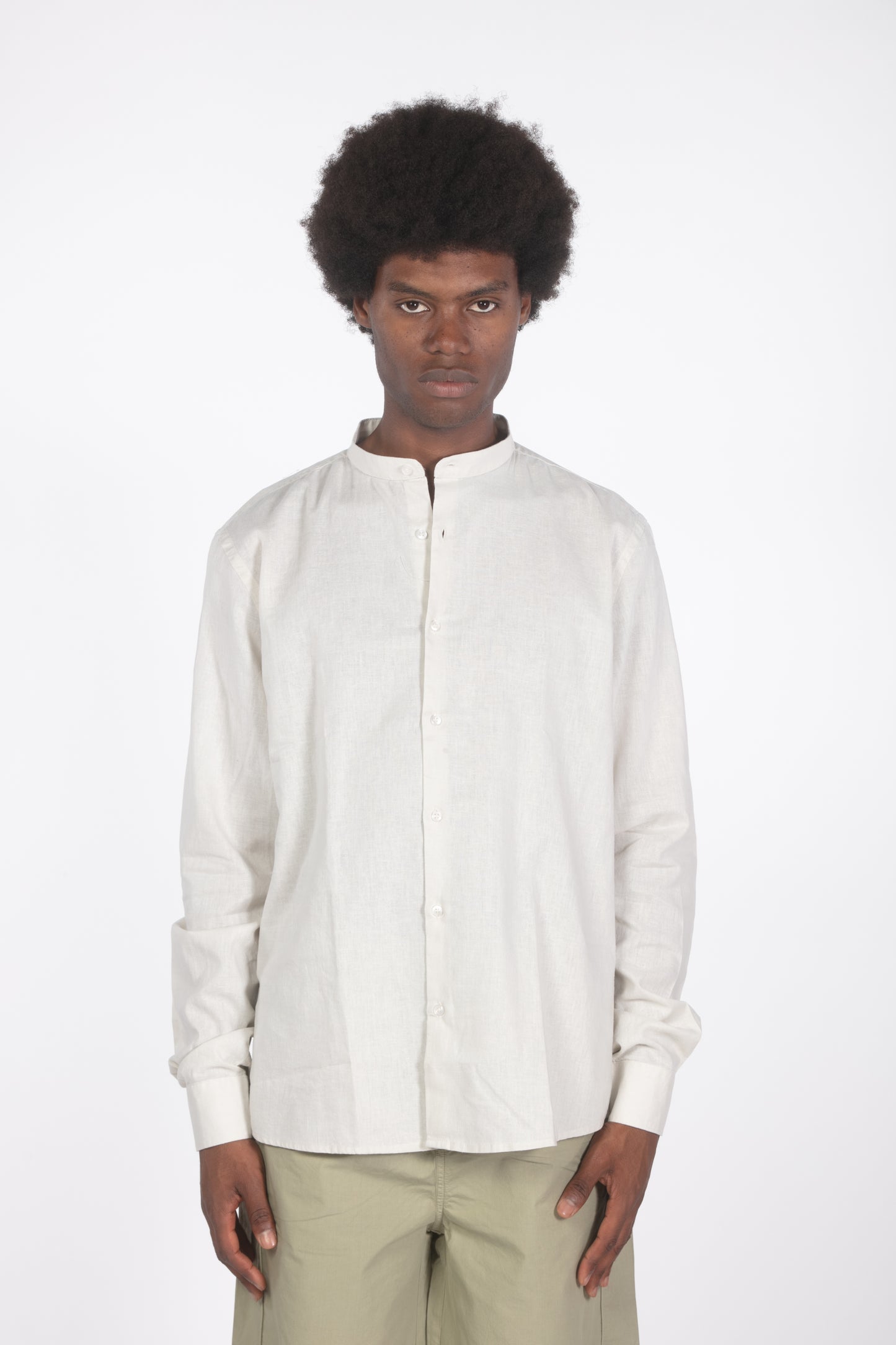Camicia colletto a fascetta beige