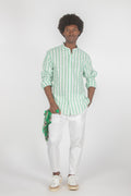 Camicia con colletto a fascia righe verde