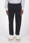 Pantalone con pieghe blu