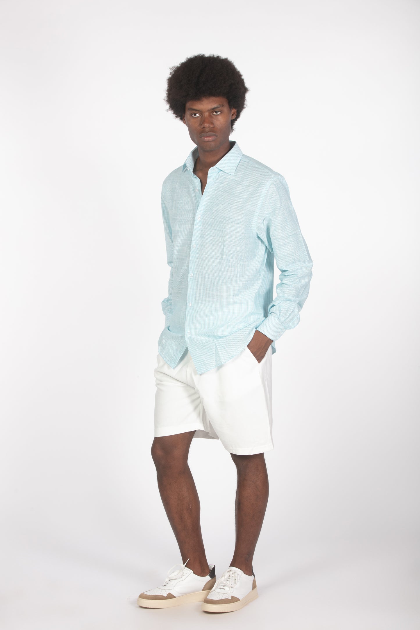 Camicia lino microrighe turchese