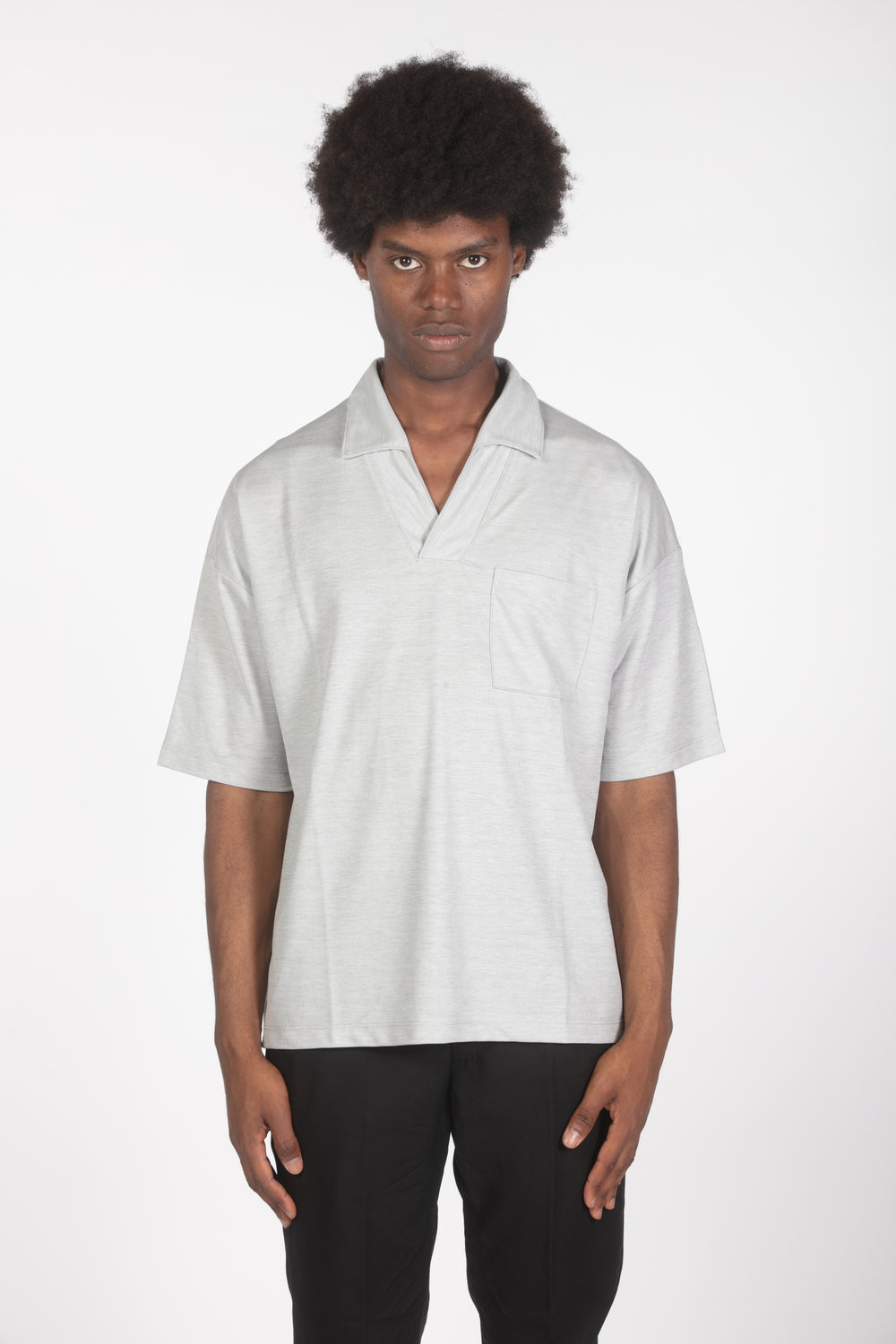 Polo con taschino grigio