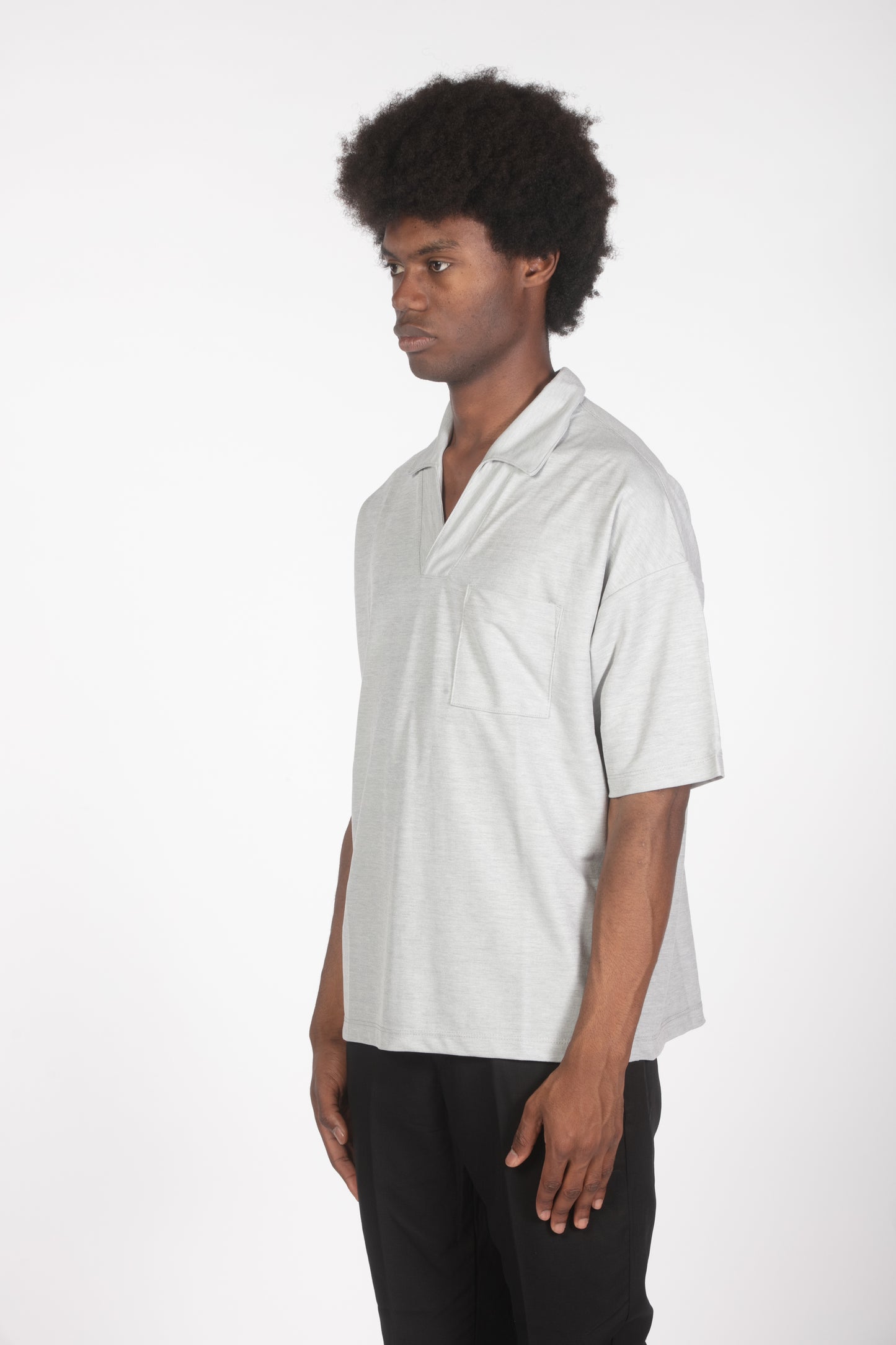 Polo con taschino grigio
