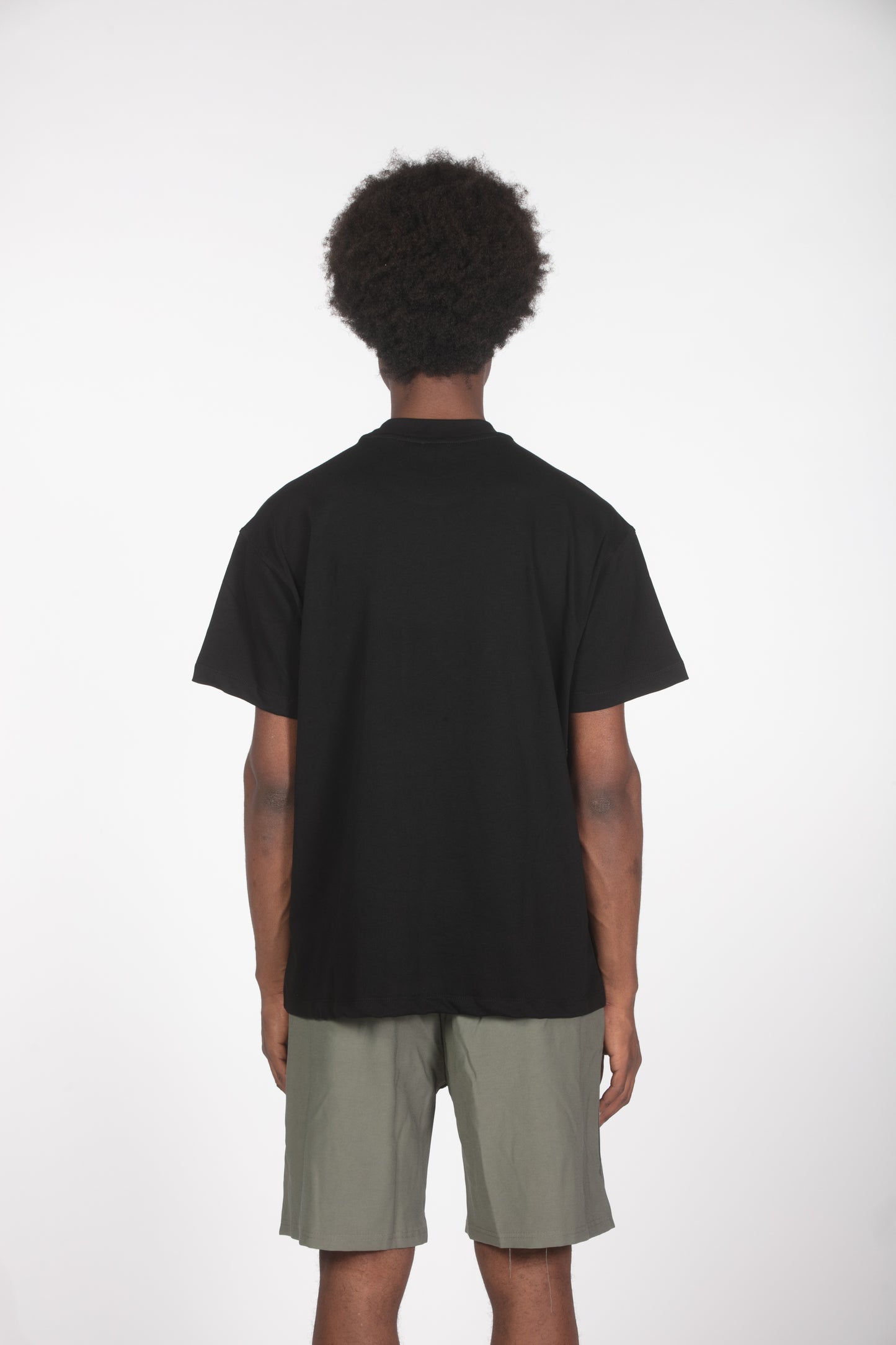 T-shirt nera