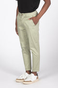 Pantalone chinos salvia