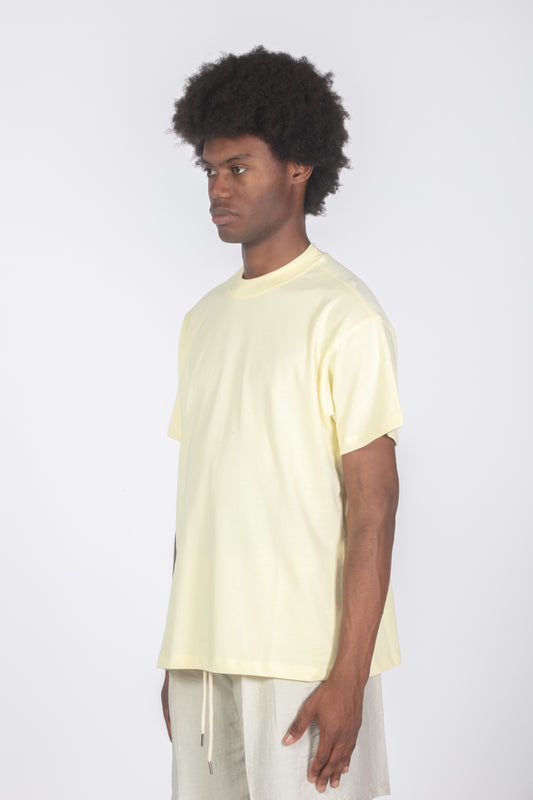 T-shirt gialla