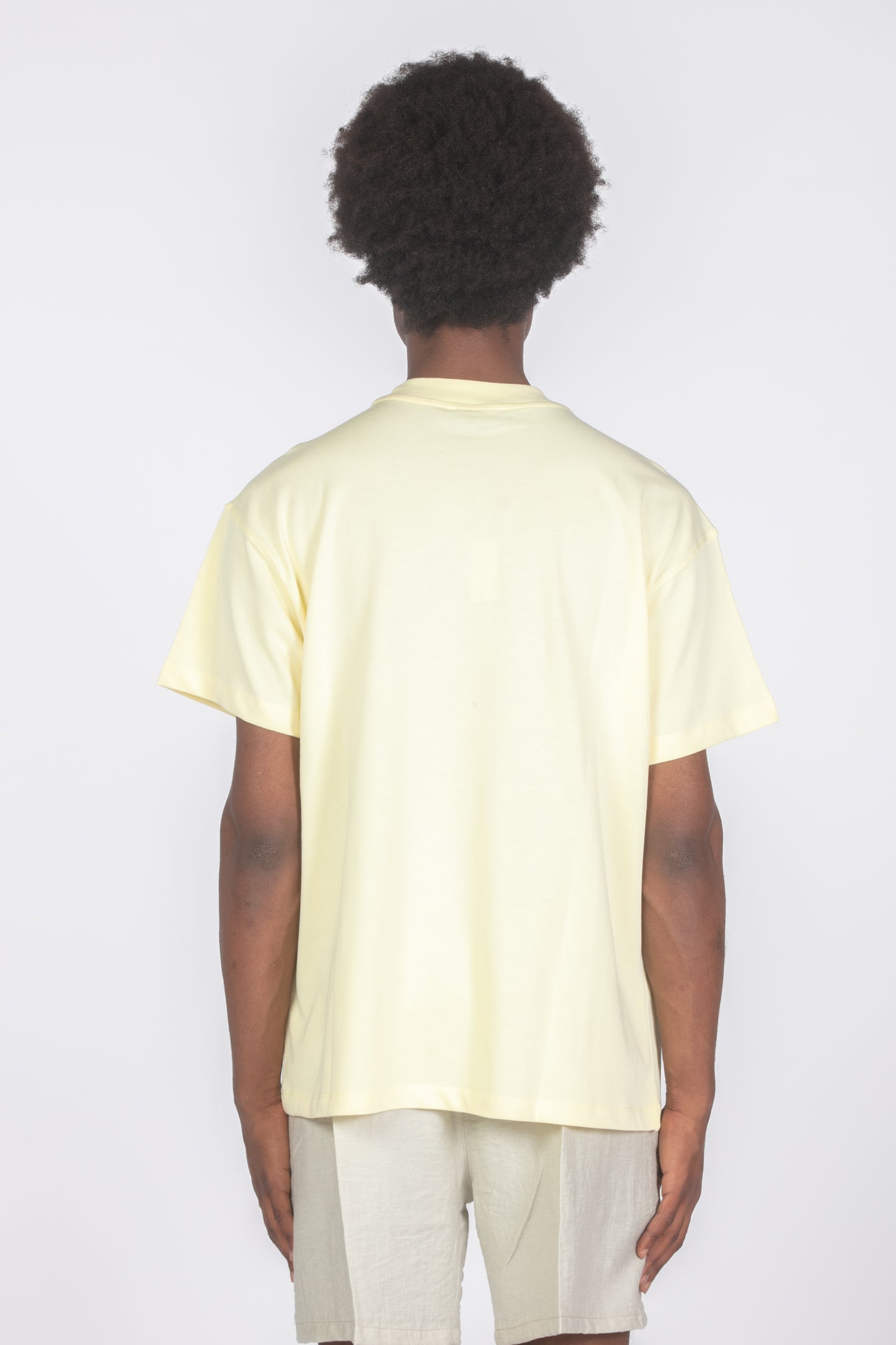 T-shirt gialla