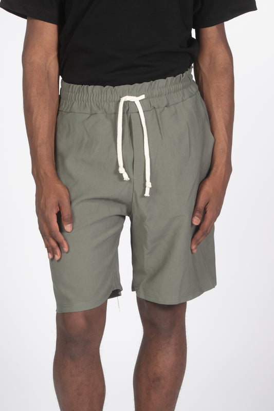 Bermuda verde militare