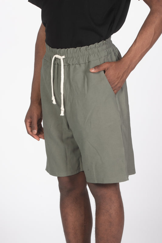 Bermuda verde militare